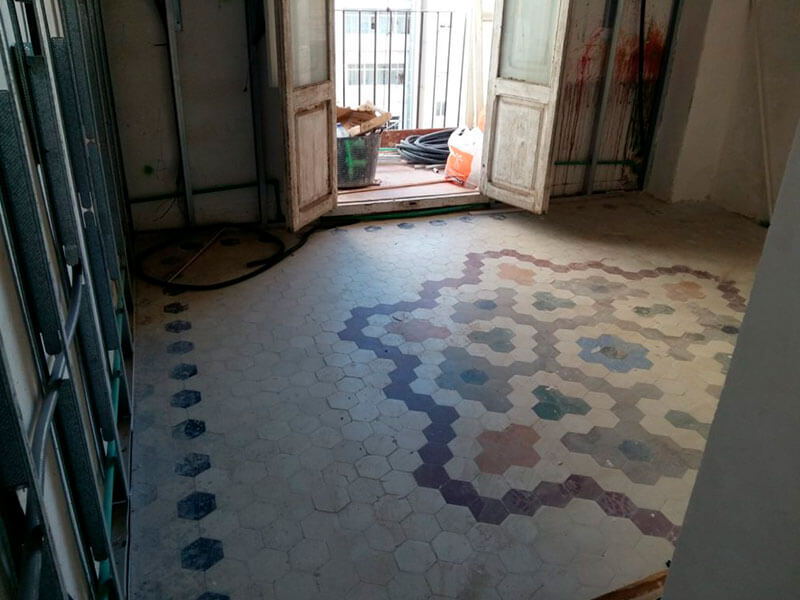 tratamiento de suelos de mosaico en Valencia